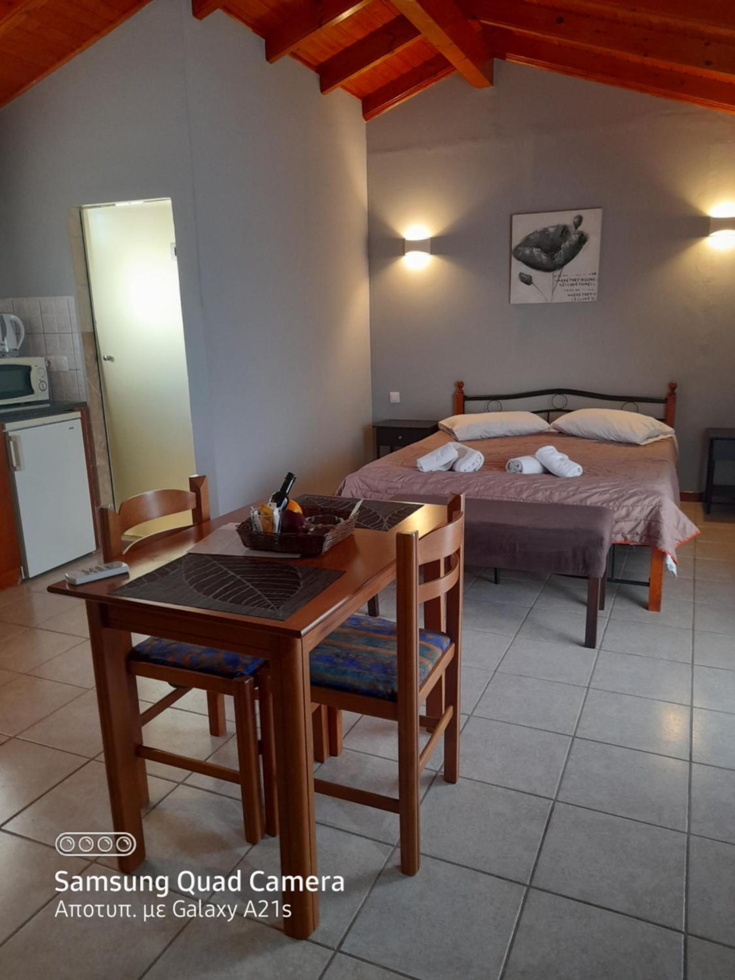 Stefanosplace Aparthotel Sea View Barbati Ngoại thất bức ảnh